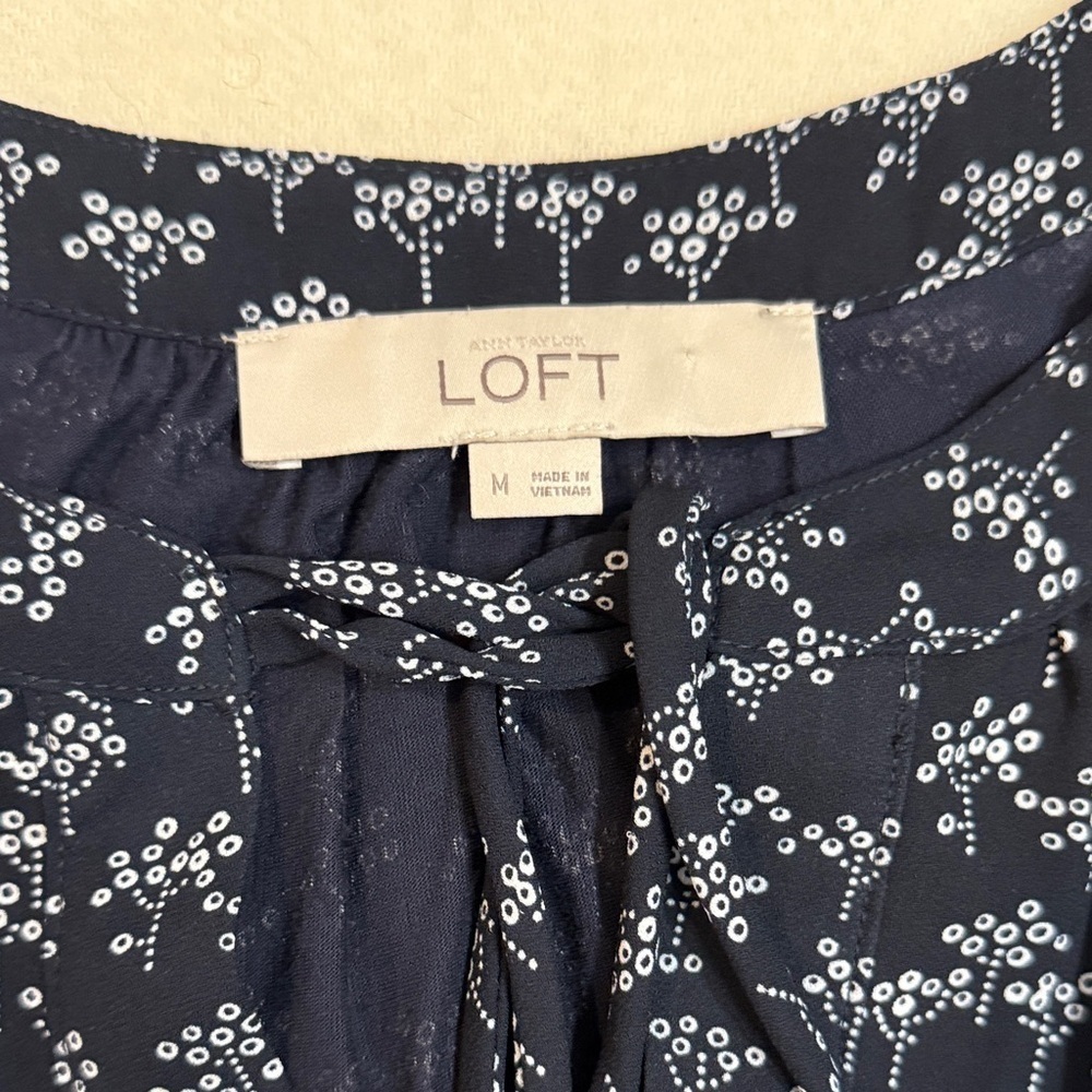 LOFT Black and White Floral Sleeveless Top Women's Size Medium - Picture 4 of 10